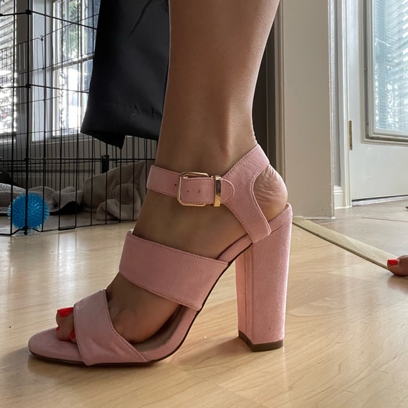 Forever 21 pink heels NEW WITH TAGS - Picture 1 of 3